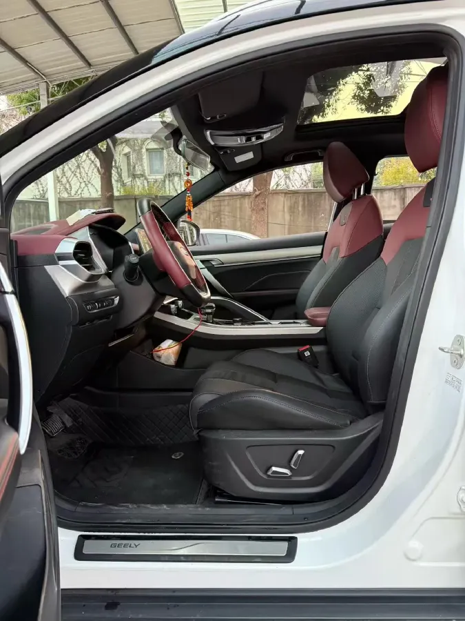 2022 Geely Coolray 1.5T 177HP L3 7DCT PHEV 15.5KWH,autocango,china used car exporter,china ev exporter,chinese used car exporter,chinese used ev exporter