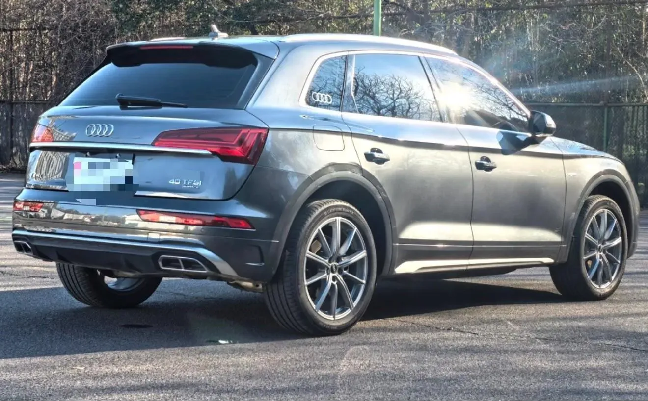 2023 Audi Q5L 2.0T 190HP L4 7DCT,autocango,china used car exporter,china ev exporter,chinese used car exporter,chinese used ev exporter