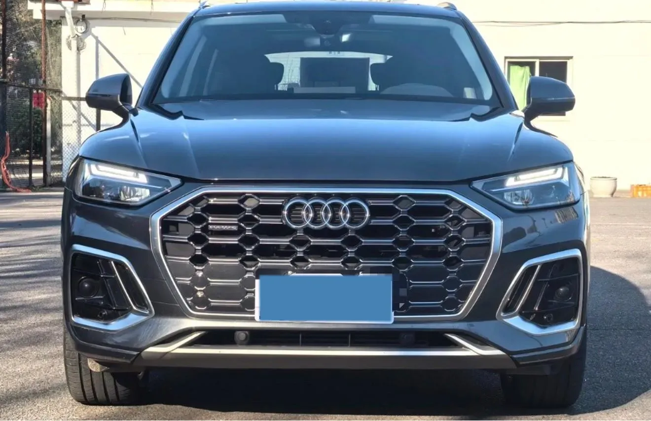 2023 Audi Q5L 2.0T 190HP L4 7DCT,autocango,china used car exporter,china ev exporter,chinese used car exporter,chinese used ev exporter
