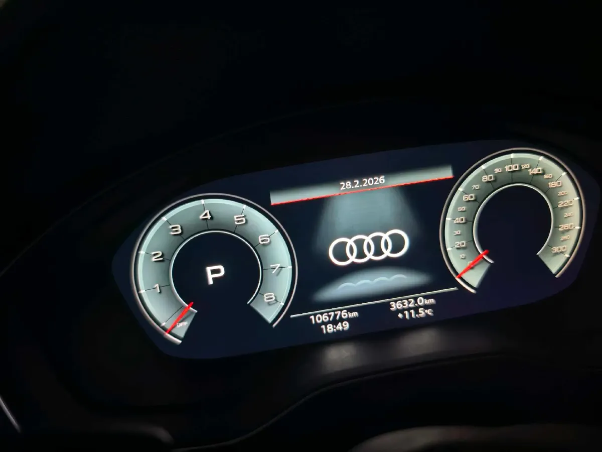 2022 Audi Q5L 2.0T 190HP L4 7DCT,autocango,china used car exporter,china ev exporter,chinese used car exporter,chinese used ev exporter