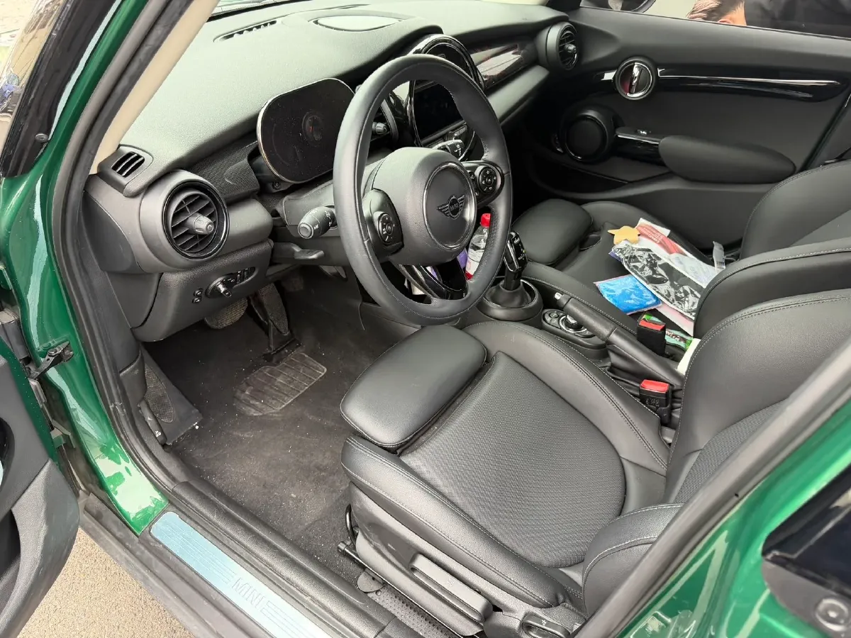 2021 MINI MINI 1.5T 136HP L3 7DCT,autocango,china used car exporter,china ev exporter,chinese used car exporter,chinese used ev exporter