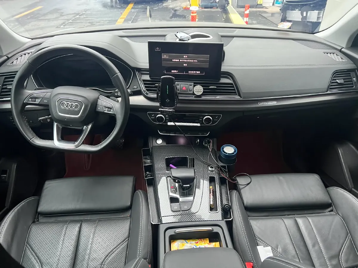 2022 Audi Q5L 2.0T 190HP L4 7DCT,autocango,china used car exporter,china ev exporter,chinese used car exporter,chinese used ev exporter