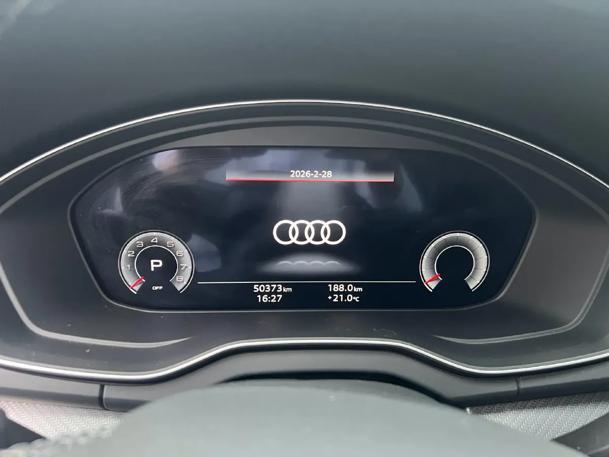 2022 Audi Q5L 2.0T 190HP L4 7DCT,autocango,china used car exporter,china ev exporter,chinese used car exporter,chinese used ev exporter