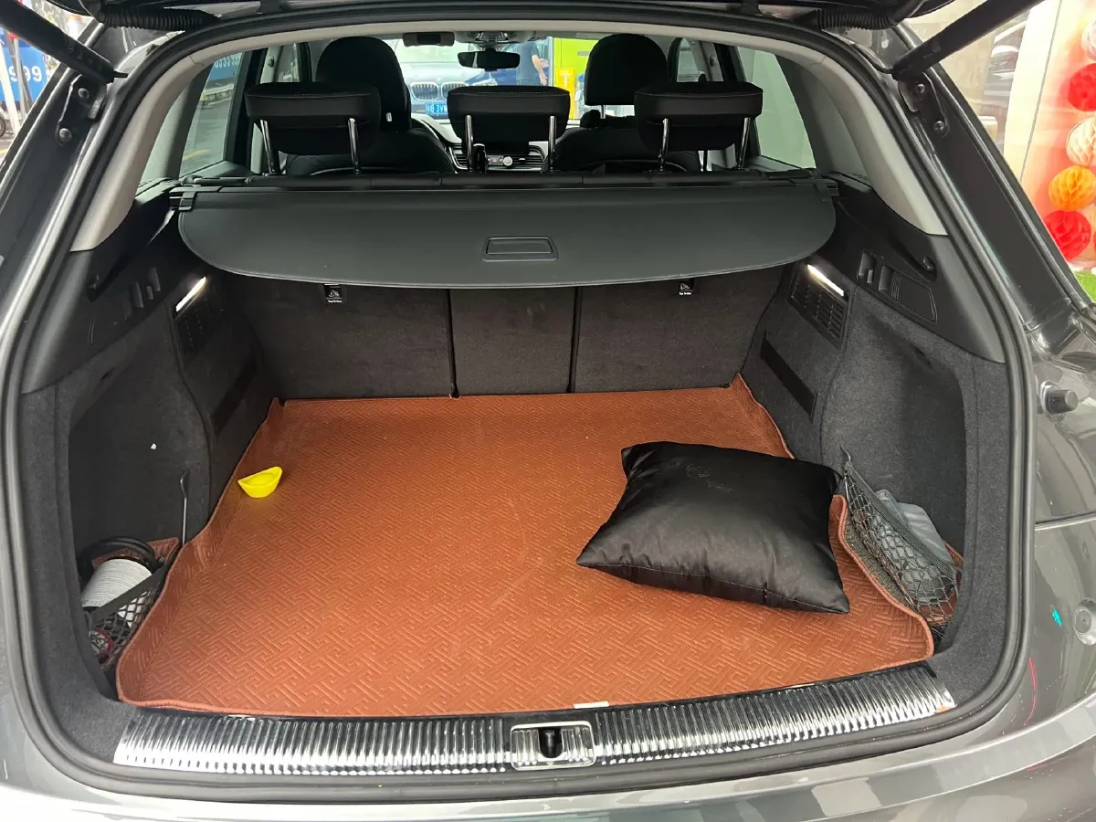 2022 Audi Q5L 2.0T 190HP L4 7DCT,autocango,china used car exporter,china ev exporter,chinese used car exporter,chinese used ev exporter