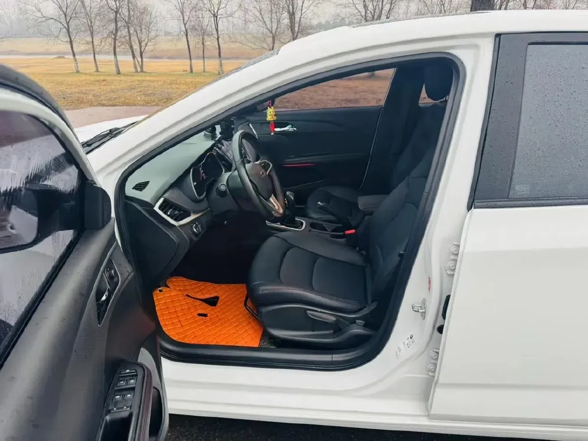 2020 Chevrolet Monza 1.3T 163HP L3 6AT,autocango,china used car exporter,china ev exporter,chinese used car exporter,chinese used ev exporter