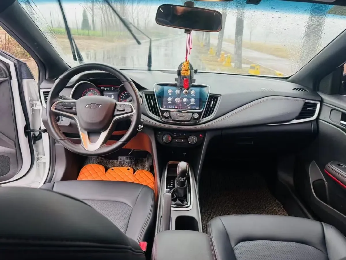 2020 Chevrolet Monza 1.3T 163HP L3 6AT,autocango,china used car exporter,china ev exporter,chinese used car exporter,chinese used ev exporter