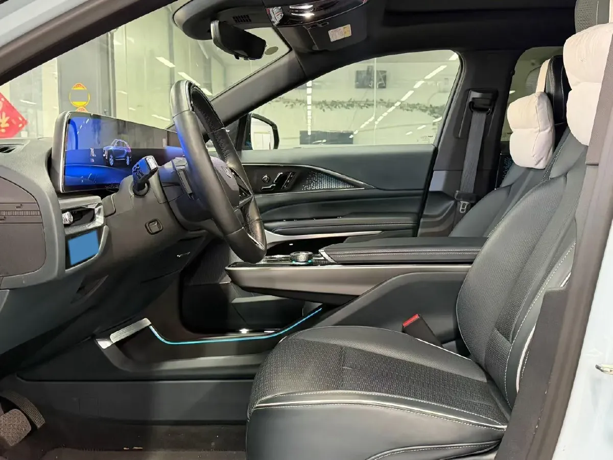 2022 Cadillac CT6 2.0T 237HP L4 10AT,autocango,china used car exporter,china ev exporter,chinese used car exporter,chinese used ev exporter