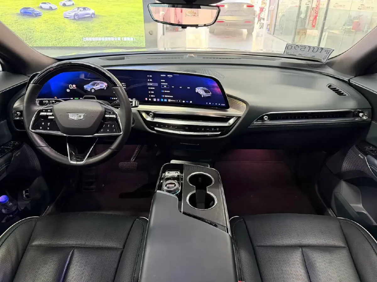 2022 Cadillac CT6 2.0T 237HP L4 10AT,autocango,china used car exporter,china ev exporter,chinese used car exporter,chinese used ev exporter