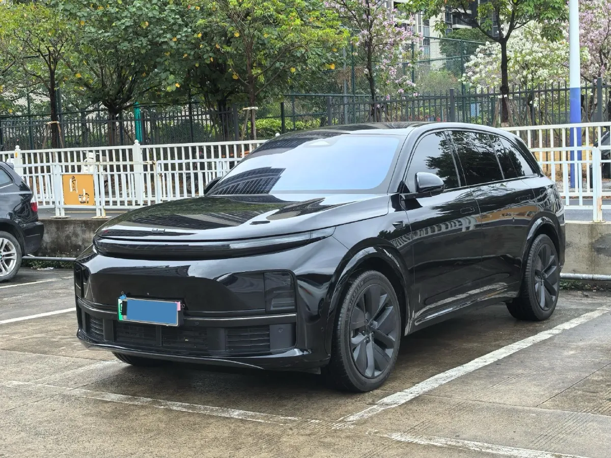 2023 Li L7 Range Extended 154HP REEV 40.9KWH,autocango,china used car exporter,china ev exporter,chinese used car exporter,chinese used ev exporter