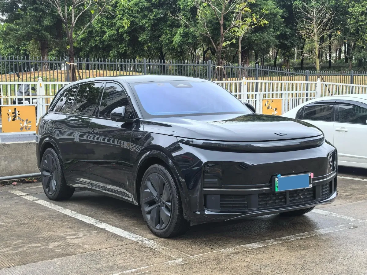 2023 Li L7 Range Extended 154HP REEV 40.9KWH,autocango,china used car exporter,china ev exporter,chinese used car exporter,chinese used ev exporter