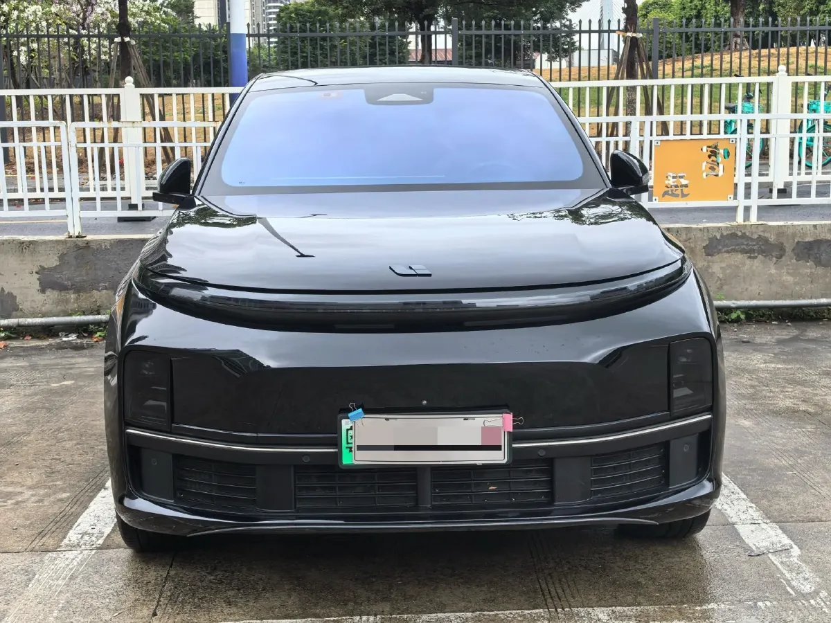 2023 Li L7 Range Extended 154HP REEV 40.9KWH,autocango,china used car exporter,china ev exporter,chinese used car exporter,chinese used ev exporter