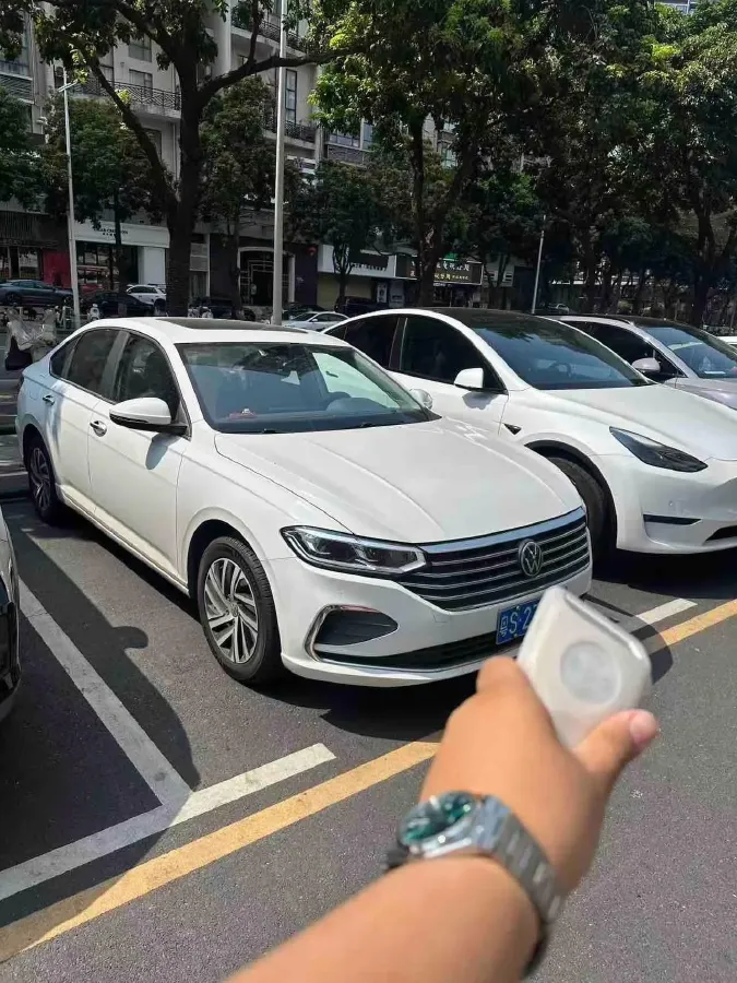 2023 Volkswagen Lavida 1.4T 150HP L4 7DCT,autocango,china used car exporter,china ev exporter,chinese used car exporter,chinese used ev exporter