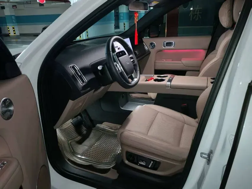 2025 Li L8 Range Extended 154HP REEV,autocango,china used car exporter,china ev exporter,chinese used car exporter,chinese used ev exporter