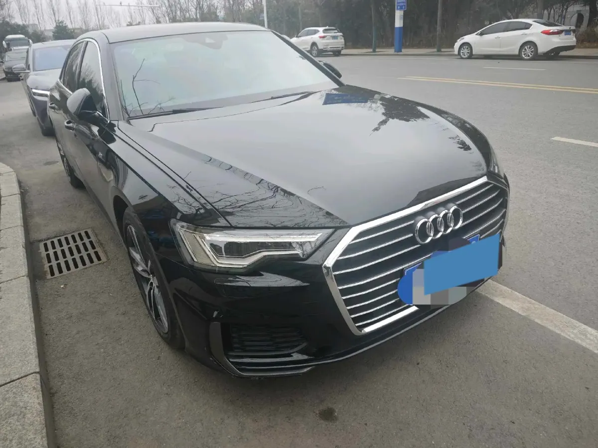 2021 Audi A6L 2.0T 190HP L4 7DCT,autocango,china used car exporter,china ev exporter,chinese used car exporter,chinese used ev exporter