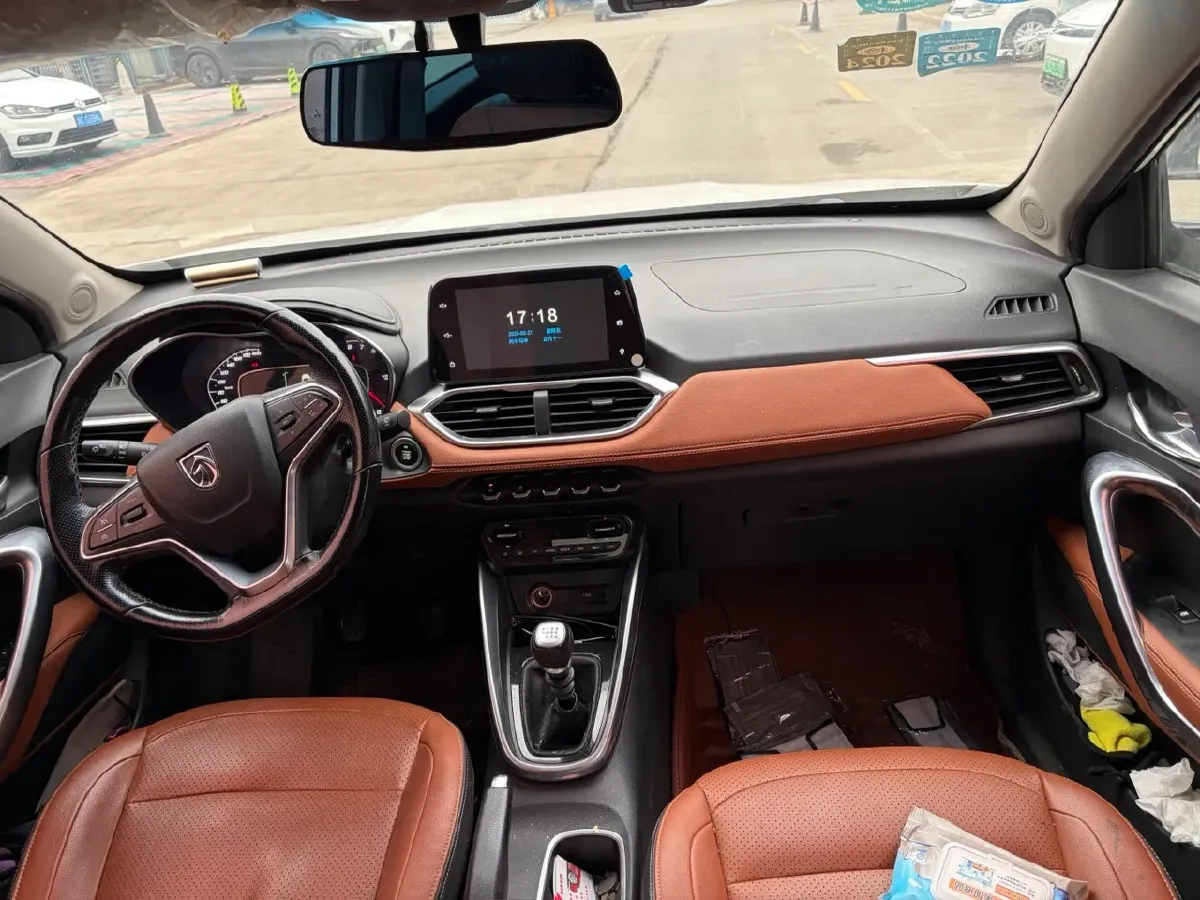 2017 BaoJun 510 1.5L 112HP L4 6MT,autocango,china used car exporter,china ev exporter,chinese used car exporter,chinese used ev exporter