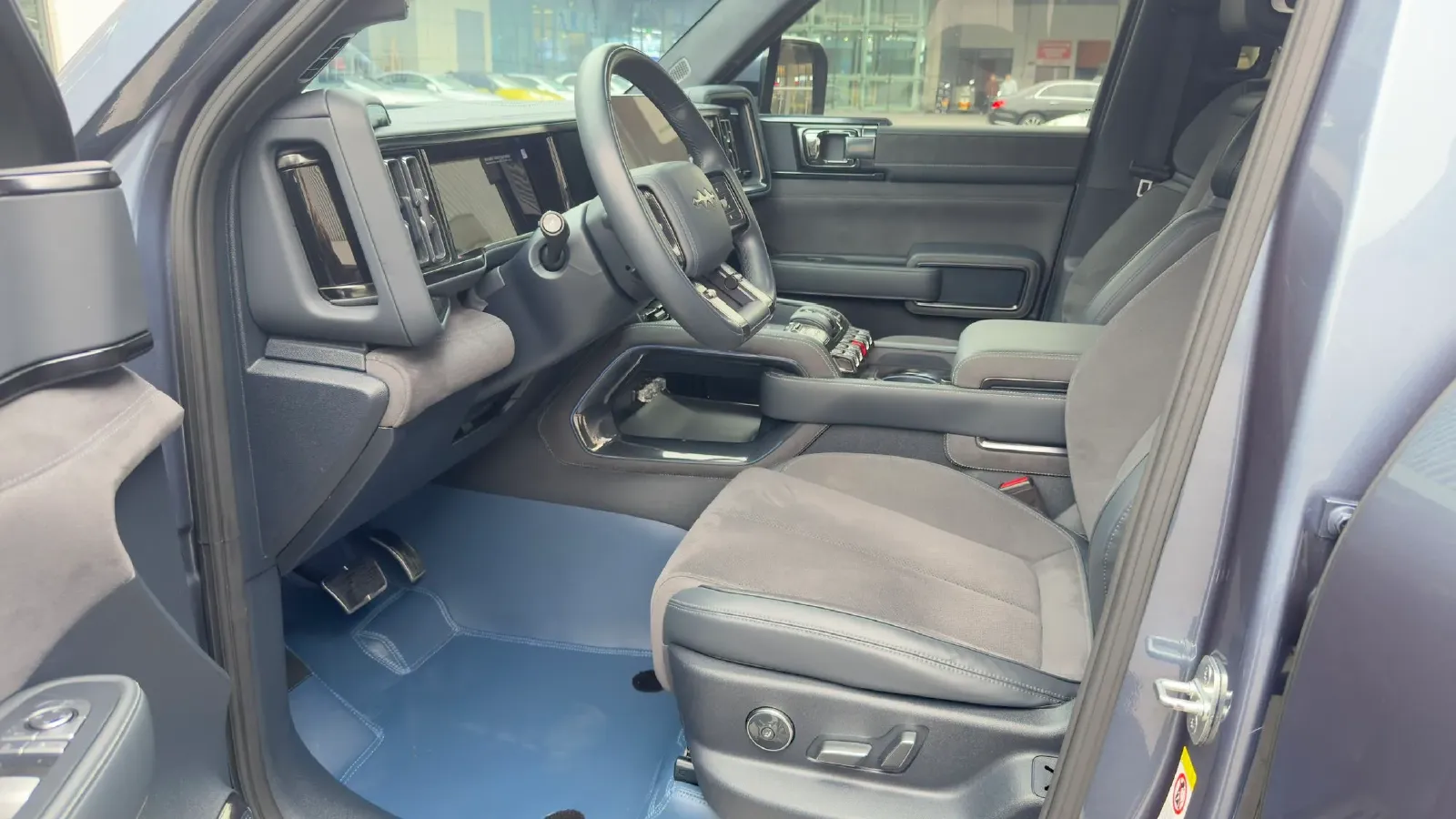 2023 Toyota Crown Kluger 2.5L 189HP L4 E-CVT Hybrid,autocango,china used car exporter,china ev exporter,chinese used car exporter,chinese used ev exporter