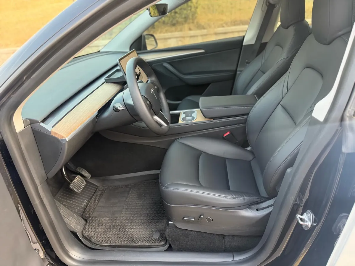 2022 Tesla Model Y BEV 60KWH,autocango,china used car exporter,china ev exporter,chinese used car exporter,chinese used ev exporter