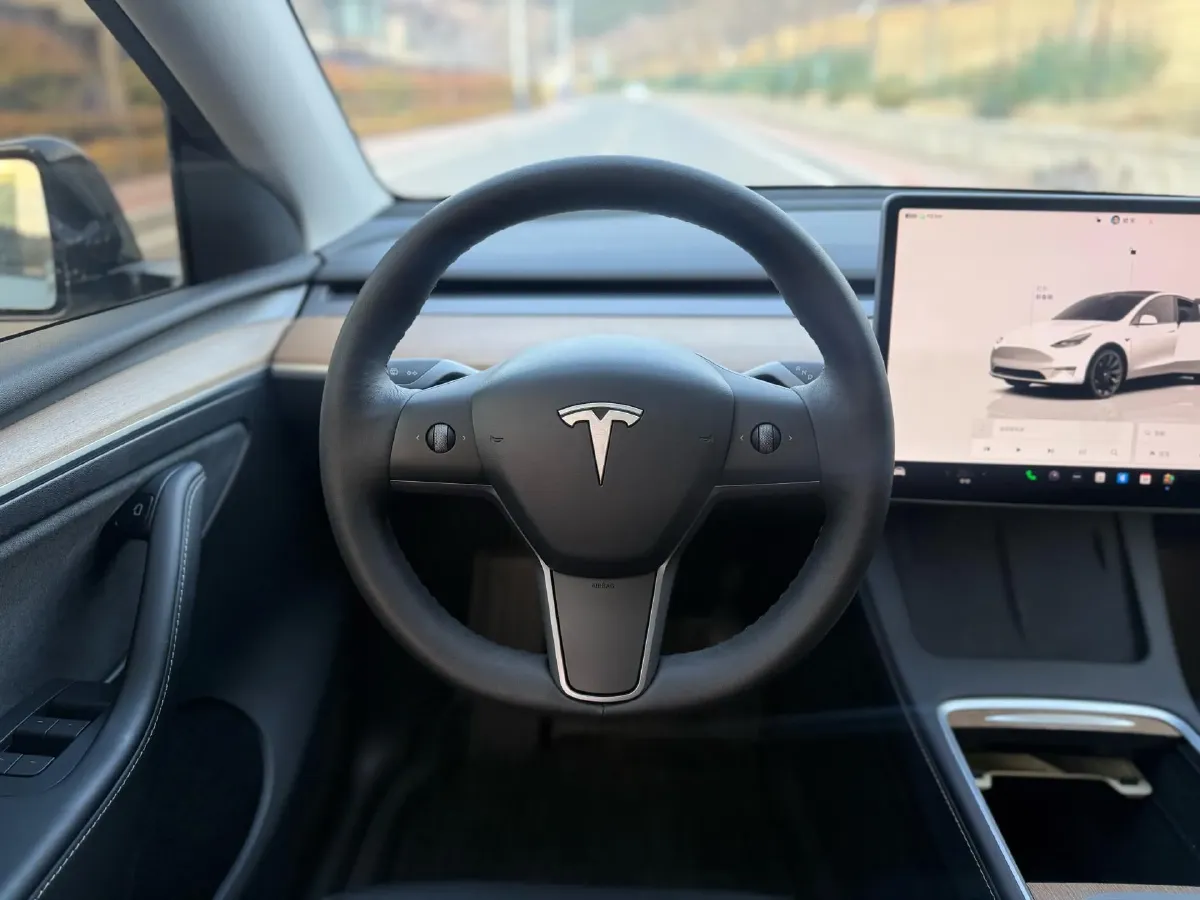 2022 Tesla Model Y BEV 60KWH,autocango,china used car exporter,china ev exporter,chinese used car exporter,chinese used ev exporter