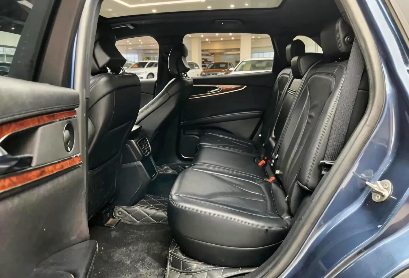 2019 Lincoln Nautilus 2.0T 235HP L4 8AT,autocango,china used car exporter,china ev exporter,chinese used car exporter,chinese used ev exporter