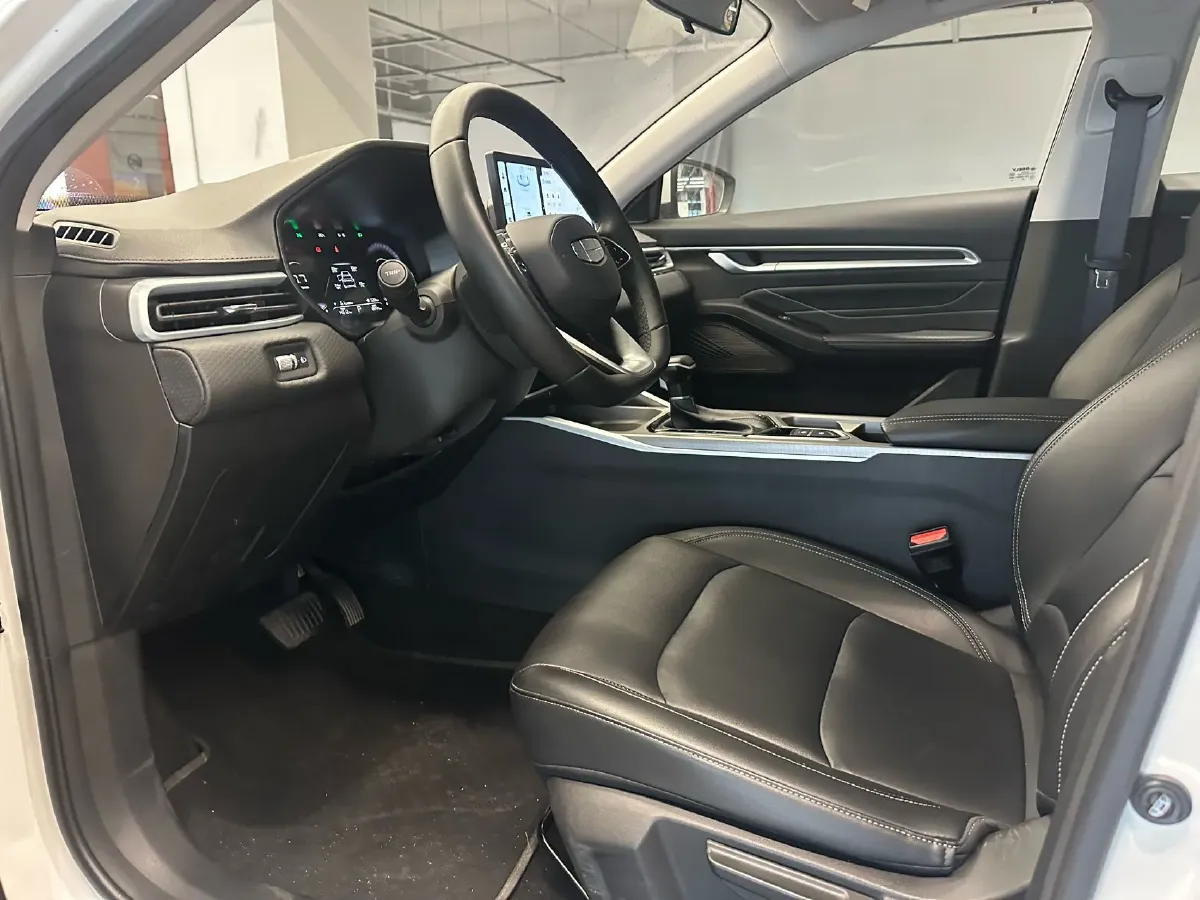 2025 Geely Emgrand 1.5L 127HP L4 CVT,autocango,china used car exporter,china ev exporter,chinese used car exporter,chinese used ev exporter