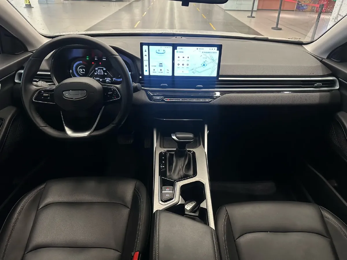 2025 Geely Emgrand 1.5L 127HP L4 CVT,autocango,china used car exporter,china ev exporter,chinese used car exporter,chinese used ev exporter