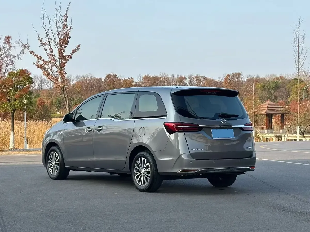 2021 Buick GL8 2.0T 237HP L4 9AT,autocango,china used car exporter,china ev exporter,chinese used car exporter,chinese used ev exporter