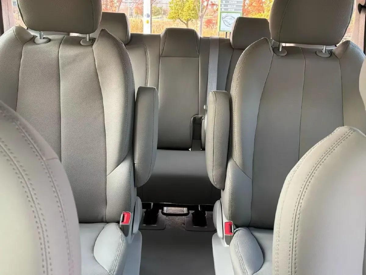 2021 Buick GL8 2.0T 237HP L4 9AT,autocango,china used car exporter,china ev exporter,chinese used car exporter,chinese used ev exporter