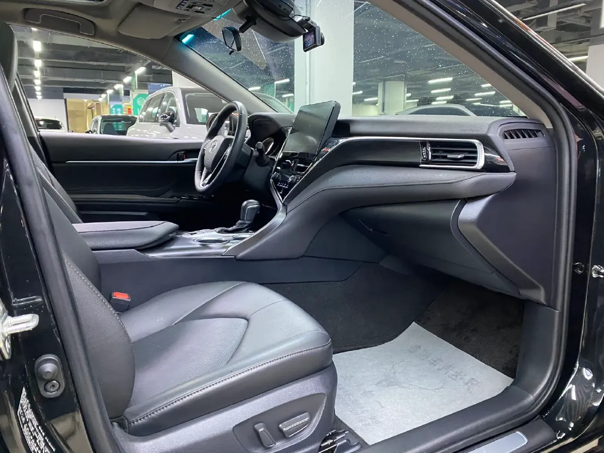 2021 Toyota Camry 2.0L 178HP L4 CVT,autocango,china used car exporter,china ev exporter,chinese used car exporter,chinese used ev exporter