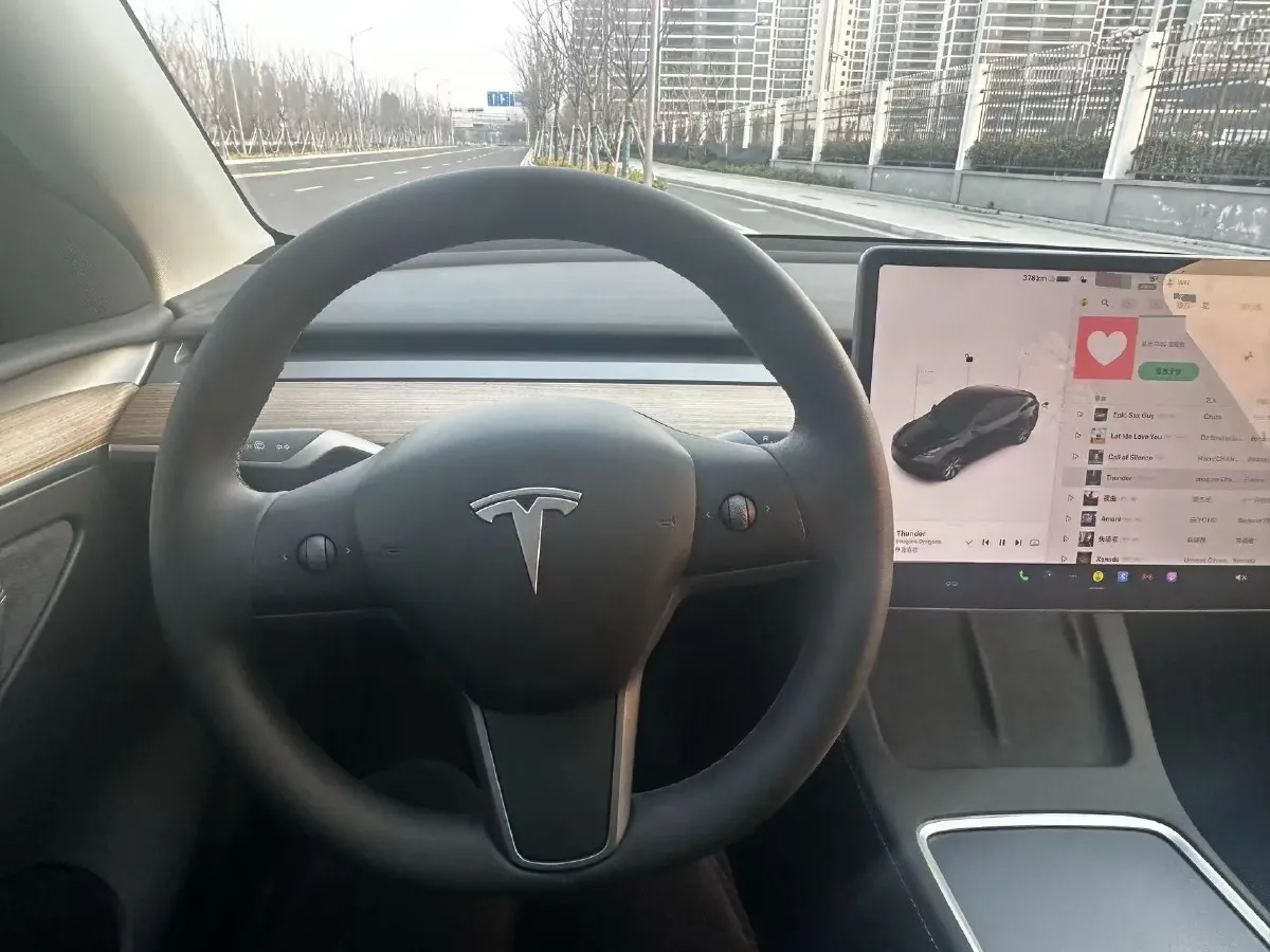 2022 Tesla Model Y BEV 60KWH,autocango,china used car exporter,china ev exporter,chinese used car exporter,chinese used ev exporter