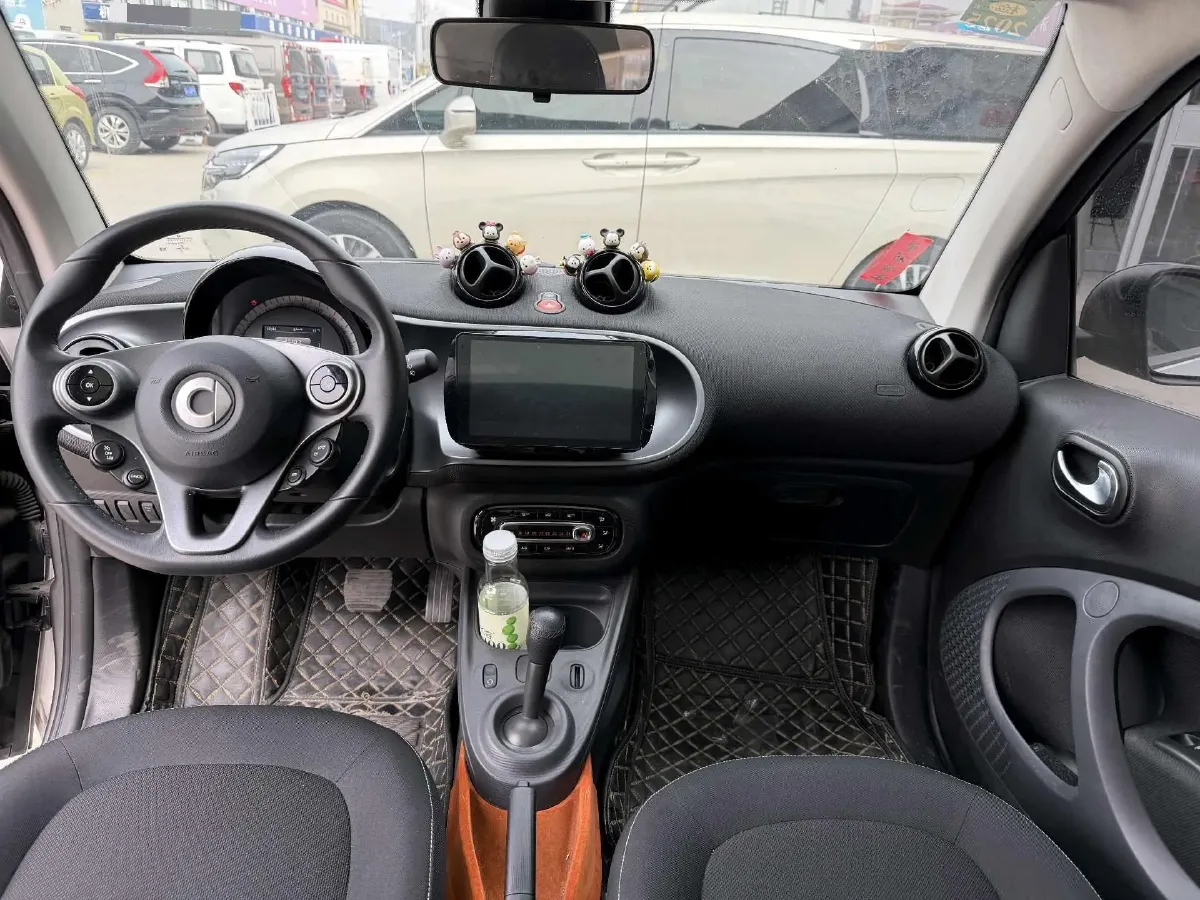2019 Smart smart fortwo 0.9T 90HP L3 6DCT,autocango,china used car exporter,china ev exporter,chinese used car exporter,chinese used ev exporter