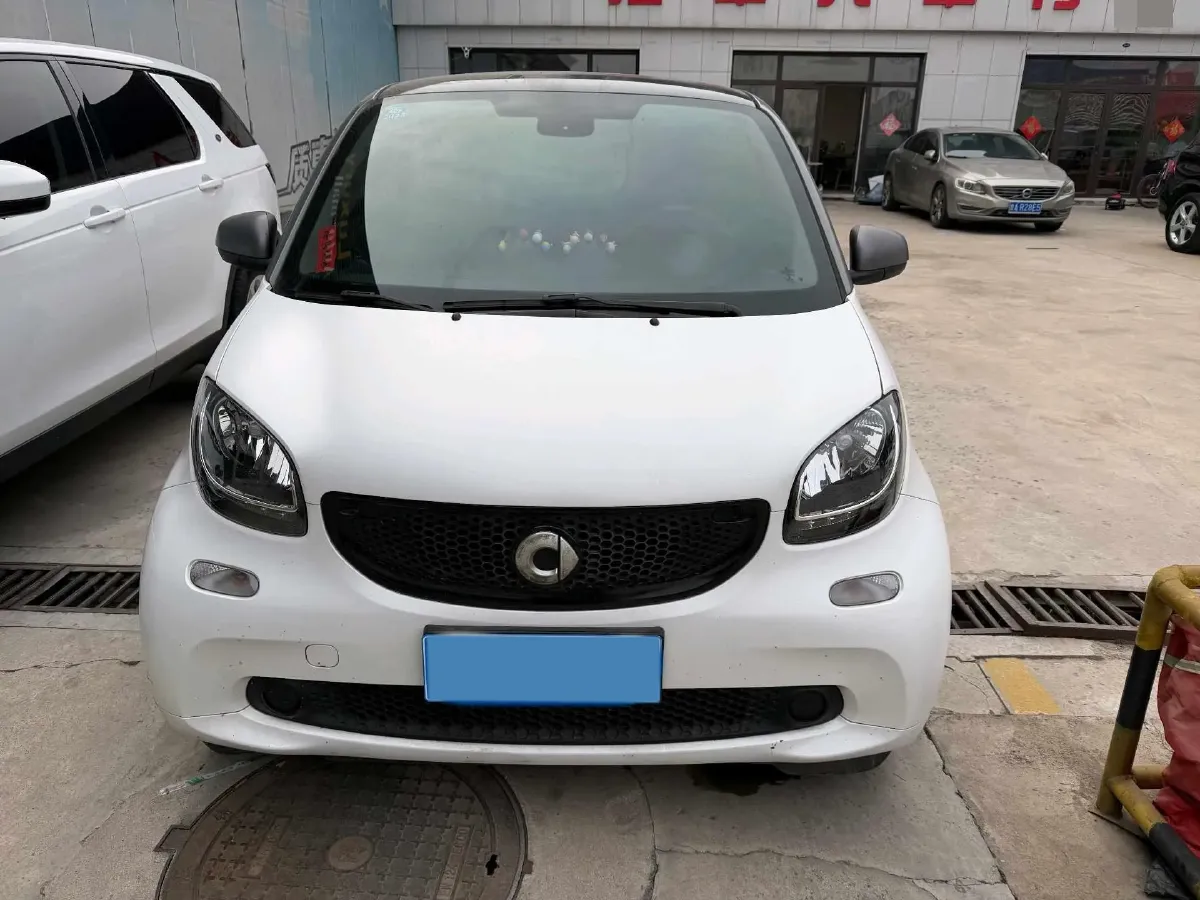 2019 Smart smart fortwo 0.9T 90HP L3 6DCT,autocango,china used car exporter,china ev exporter,chinese used car exporter,chinese used ev exporter