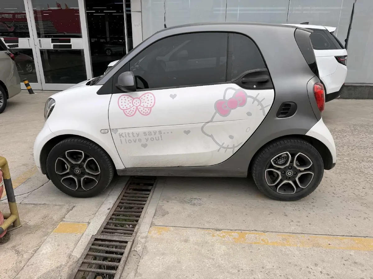 2019 Smart smart fortwo 0.9T 90HP L3 6DCT,autocango,china used car exporter,china ev exporter,chinese used car exporter,chinese used ev exporter