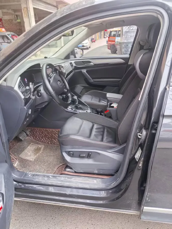 2019 Volkswagen Tayron 2.0T 186HP L4 7DCT,autocango,china used car exporter,china ev exporter,chinese used car exporter,chinese used ev exporter