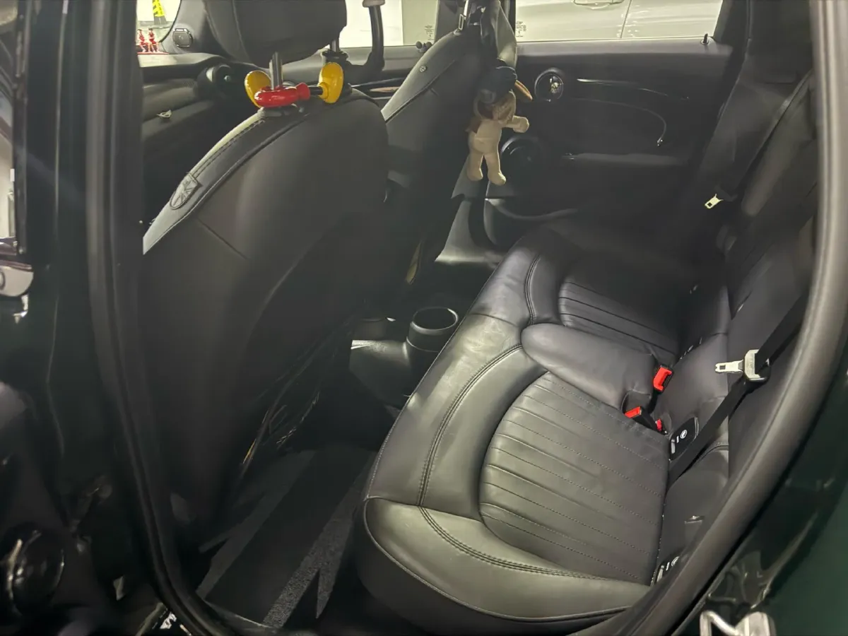 2023 MINI MINI 2.0T 178HP L4 7DCT,autocango,china used car exporter,china ev exporter,chinese used car exporter,chinese used ev exporter