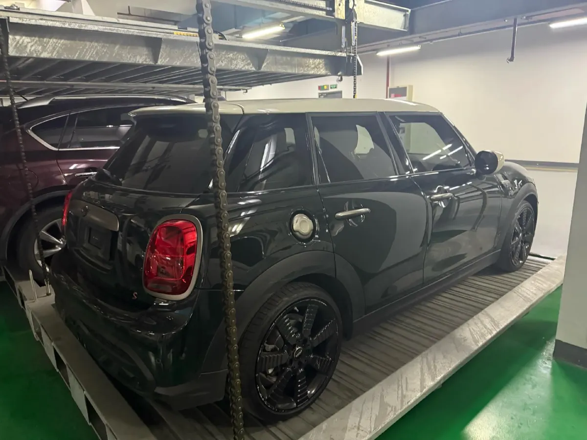 2023 MINI MINI 2.0T 178HP L4 7DCT,autocango,china used car exporter,china ev exporter,chinese used car exporter,chinese used ev exporter