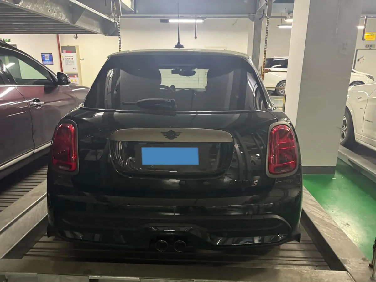 2023 MINI MINI 2.0T 178HP L4 7DCT,autocango,china used car exporter,china ev exporter,chinese used car exporter,chinese used ev exporter