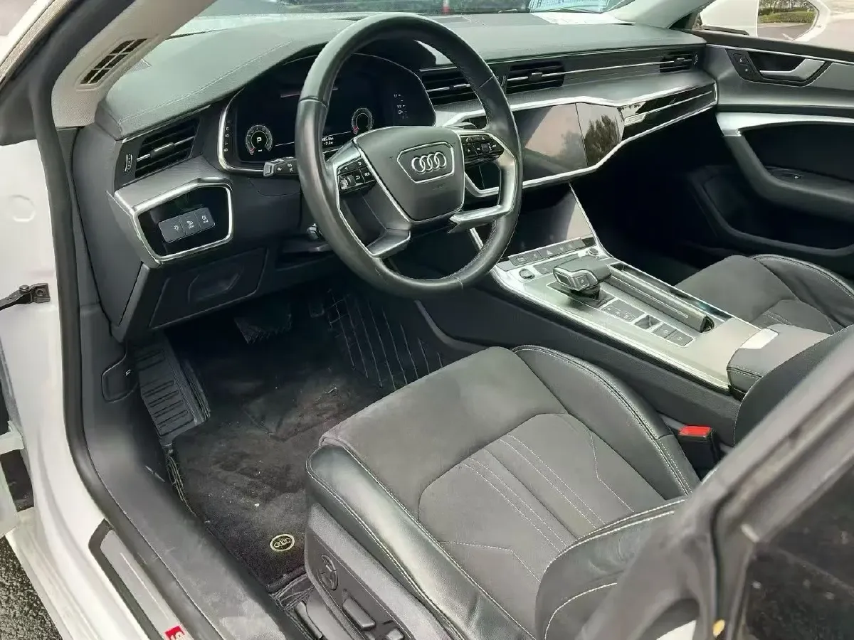 2022 Cadillac XT6 2.0T 237HP L4 9AT,autocango,china used car exporter,china ev exporter,chinese used car exporter,chinese used ev exporter