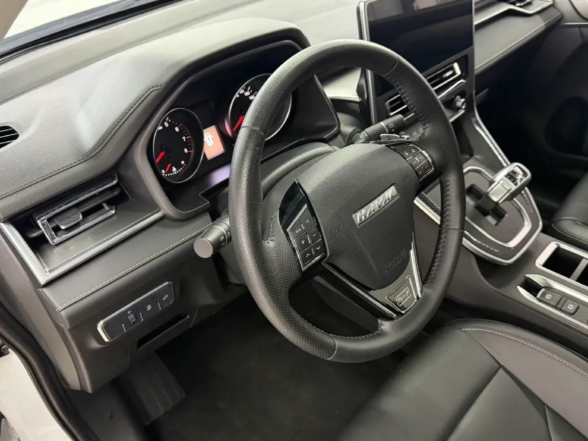 2021 Haval M6 1.5T 150HP L4 7DCT,autocango,china used car exporter,china ev exporter,chinese used car exporter,chinese used ev exporter
