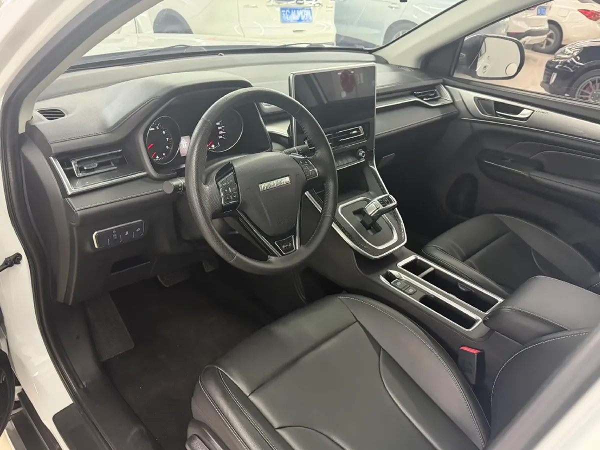 2021 Haval M6 1.5T 150HP L4 7DCT,autocango,china used car exporter,china ev exporter,chinese used car exporter,chinese used ev exporter