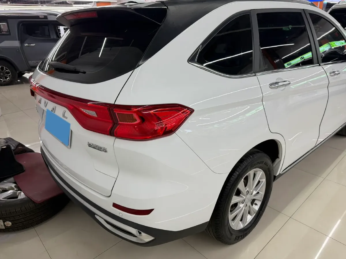 2021 Haval M6 1.5T 150HP L4 7DCT,autocango,china used car exporter,china ev exporter,chinese used car exporter,chinese used ev exporter