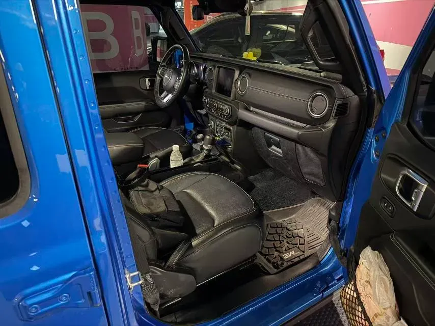 2021 Jeep Wrangler 2.0T 266HP L4 8AT PHEV 17KWH,autocango,china used car exporter,china ev exporter,chinese used car exporter,chinese used ev exporter