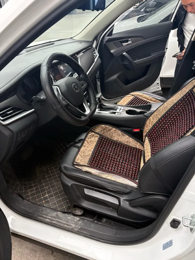 2021 ChangAn CS35 Plus 1.6L 128HP L4 CVT,autocango,china used car exporter,china ev exporter,chinese used car exporter,chinese used ev exporter