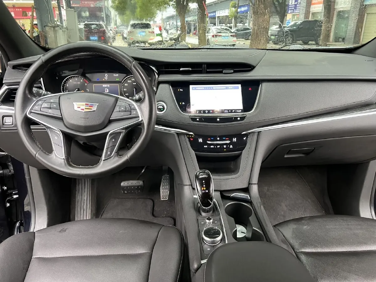 2021 Cadillac XT5 2.0T 237HP L4 9AT,autocango,china used car exporter,china ev exporter,chinese used car exporter,chinese used ev exporter