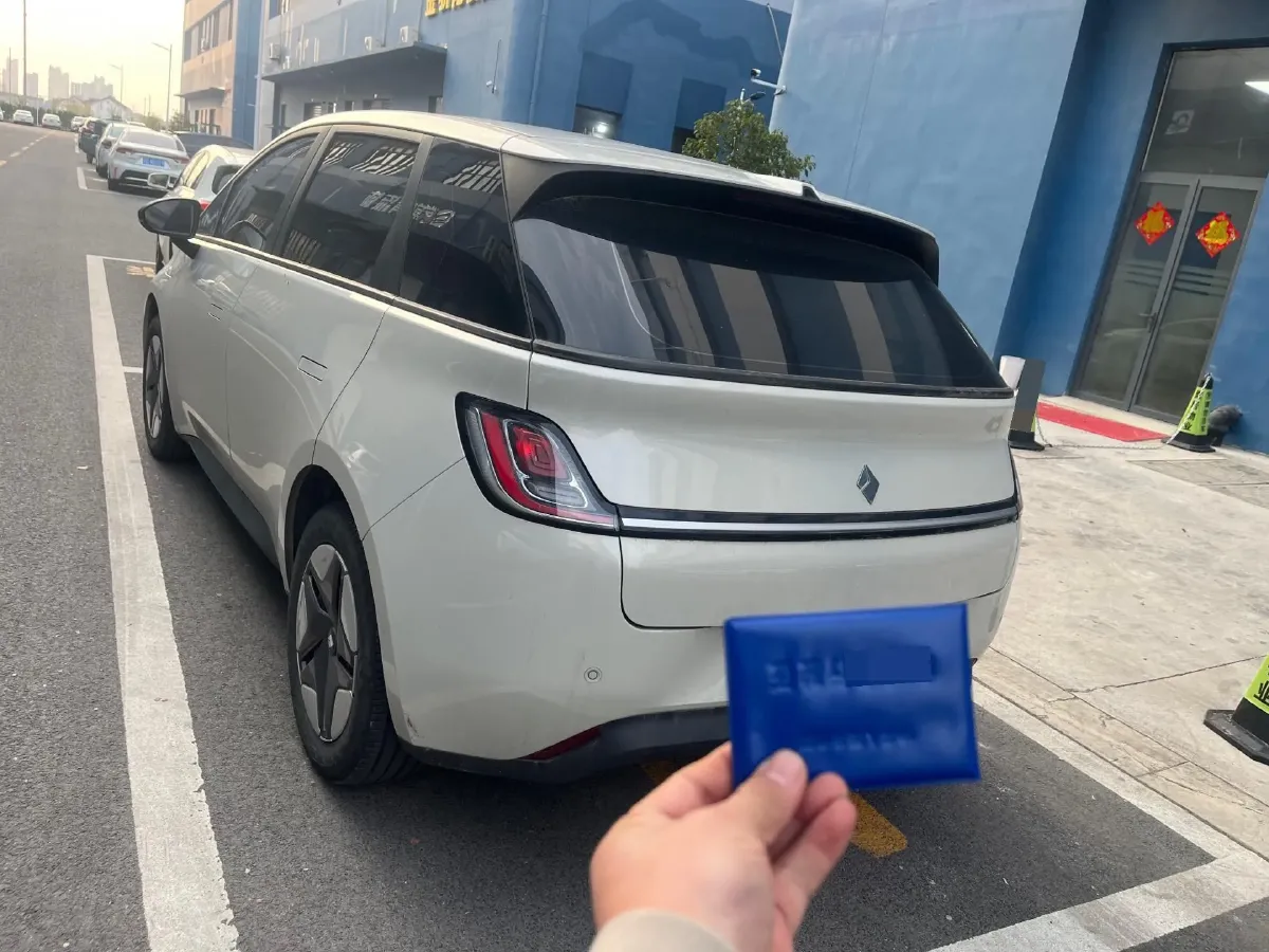 2023 BaoJun Cloud BEV 37.9KWH,autocango,china used car exporter,china ev exporter,chinese used car exporter,chinese used ev exporter