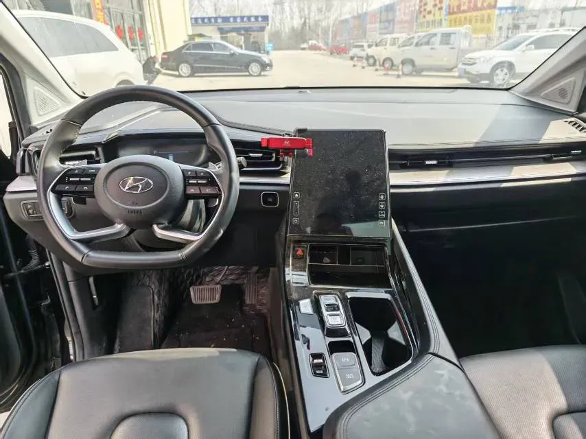 2021 Hyundai Custo 2.0T 236HP L4 8AT,autocango,china used car exporter,china ev exporter,chinese used car exporter,chinese used ev exporter