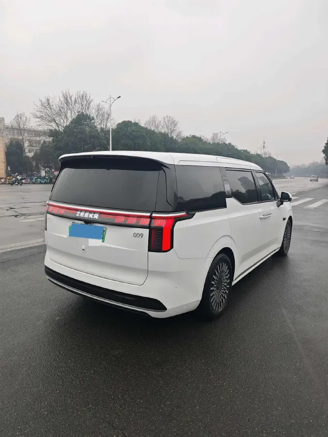 2024 Zeekr 009 BEV 108KWH,autocango,china used car exporter,china ev exporter,chinese used car exporter,chinese used ev exporter