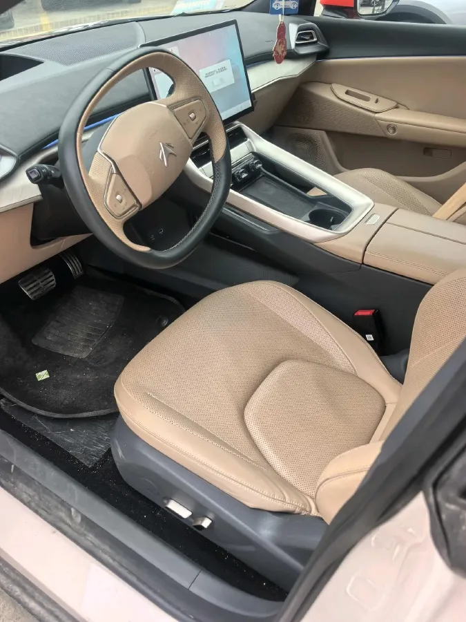 2024 ARCFOX αT5 BEV 79.2KWH,autocango,china used car exporter,china ev exporter,chinese used car exporter,chinese used ev exporter