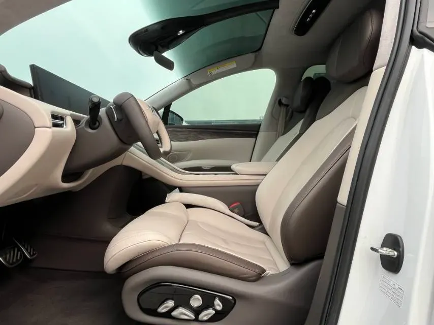 2024 IM LS7 BEV 90KWH,autocango,china used car exporter,china ev exporter,chinese used car exporter,chinese used ev exporter