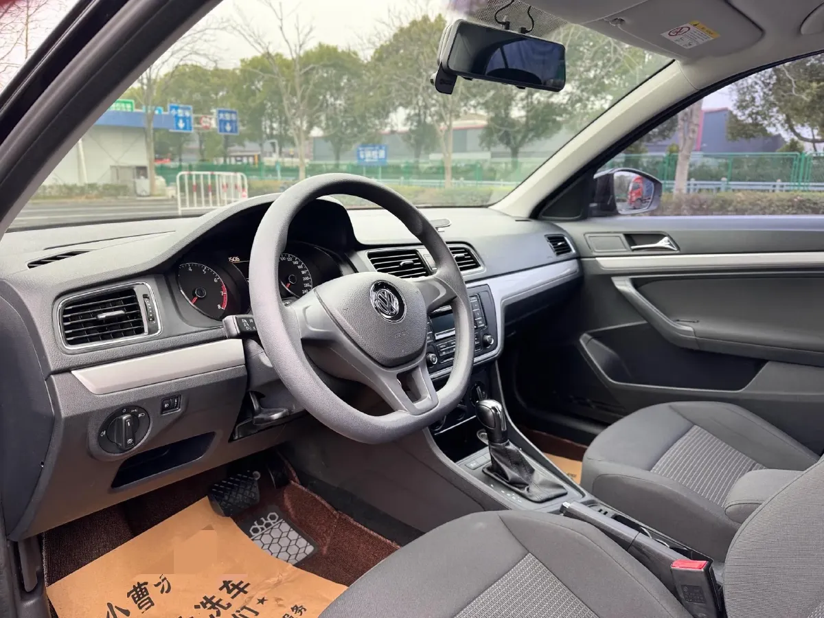 2017 Volkswagen Lavida 1.6L 110HP L4 6AT,autocango,china used car exporter,china ev exporter,chinese used car exporter,chinese used ev exporter
