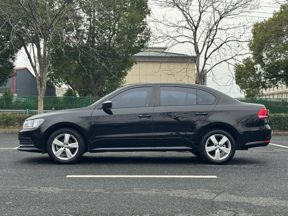 2017 Volkswagen Lavida 1.6L 110HP L4 6AT,autocango,china used car exporter,china ev exporter,chinese used car exporter,chinese used ev exporter